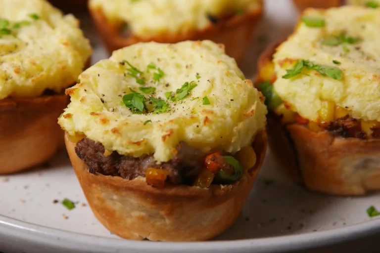 Shepherd's Pie Potato Skins