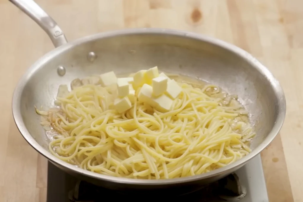 Creamy shrimp pasta with milk and garlic